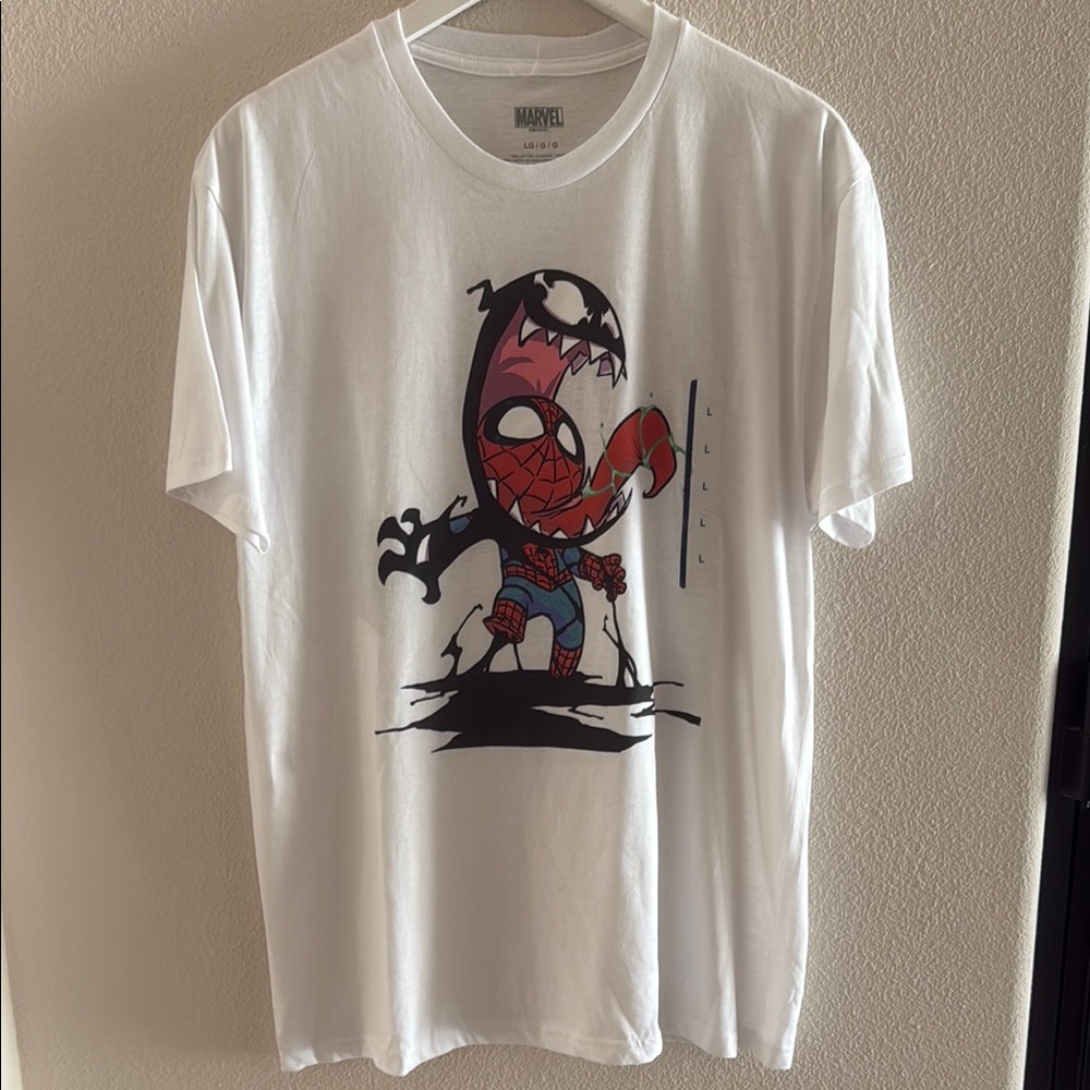 Marvel White Graphic T-Shirt for Men - Picture 1 of 7
